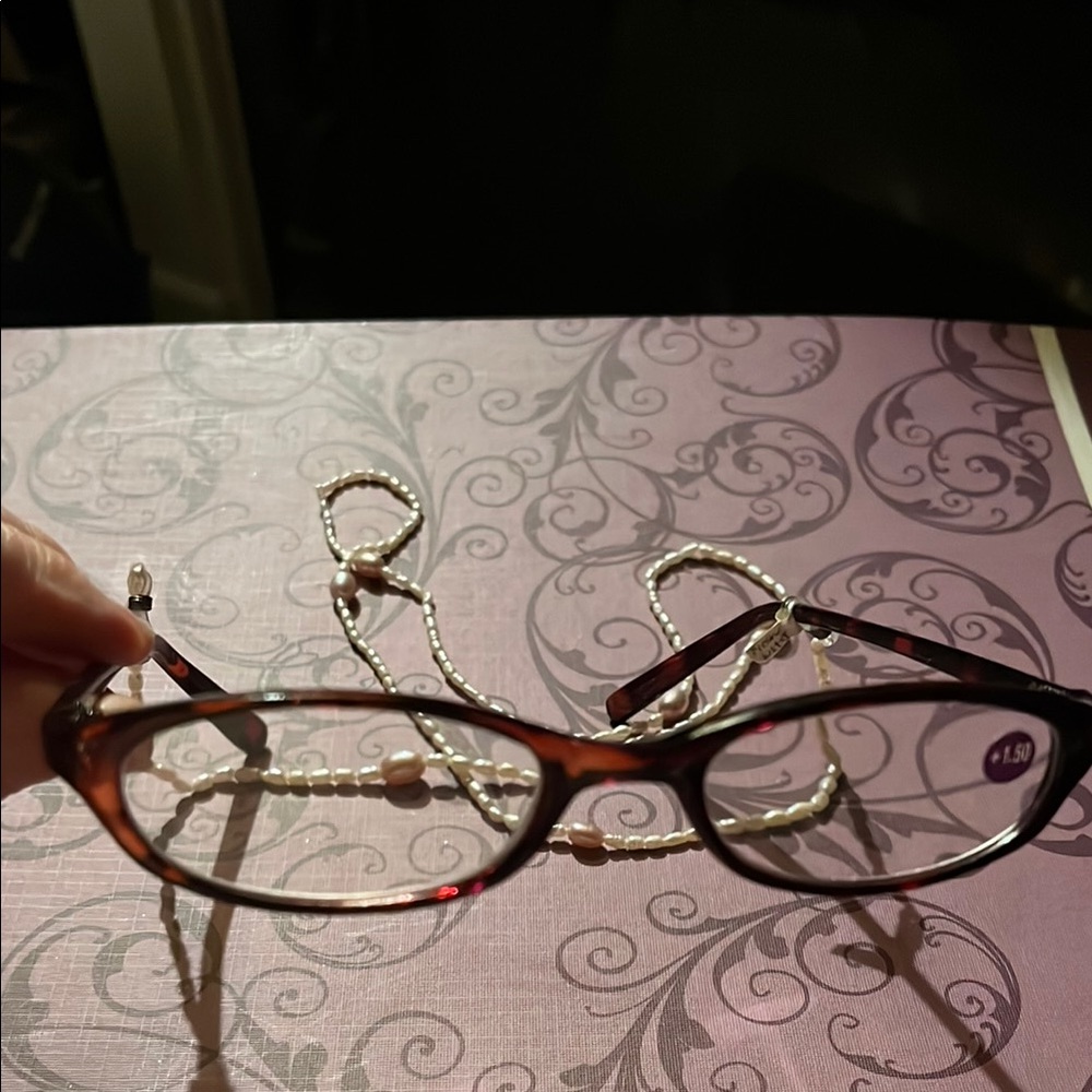NWOT Tortoise reading glasses w pearl chain